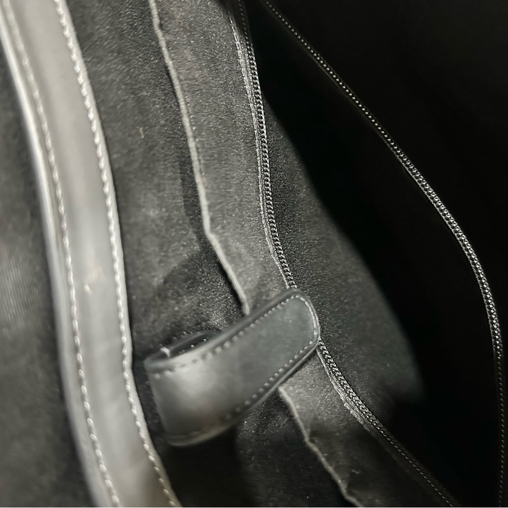 Coach Black Leather Men's Messenger Bag - Picture 9 of 9